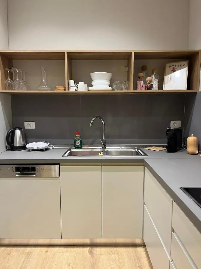 Bliss Apartment تيرانا ألبانيا